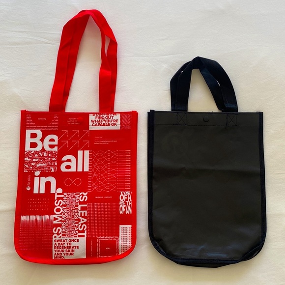 Set of two lululemon small shopping bags - Picture 2 of 6